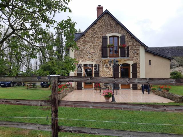 Sheep farm  Mayenne