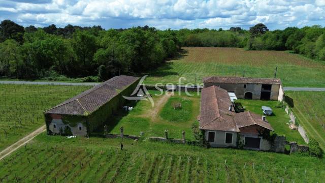 Other country property  Gironde