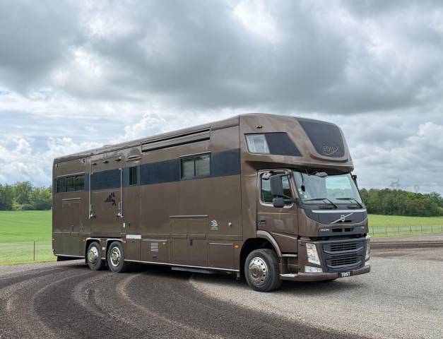 Horsebox NON-HGV EQUIX VOLVO 2016 Used