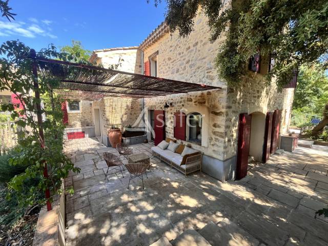 Other country property  H&eacute;rault