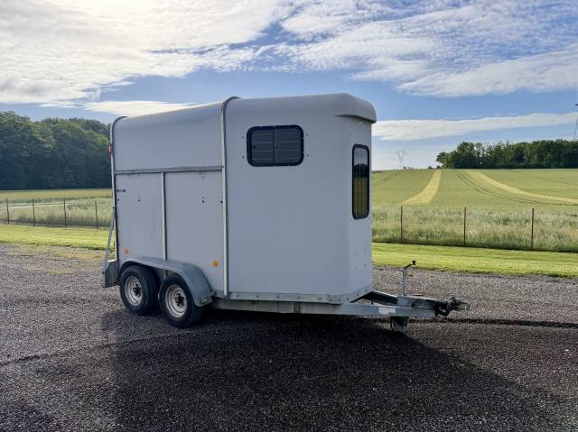 Horse trailer Fautras PROMAX 2 Stalls 2003 Used