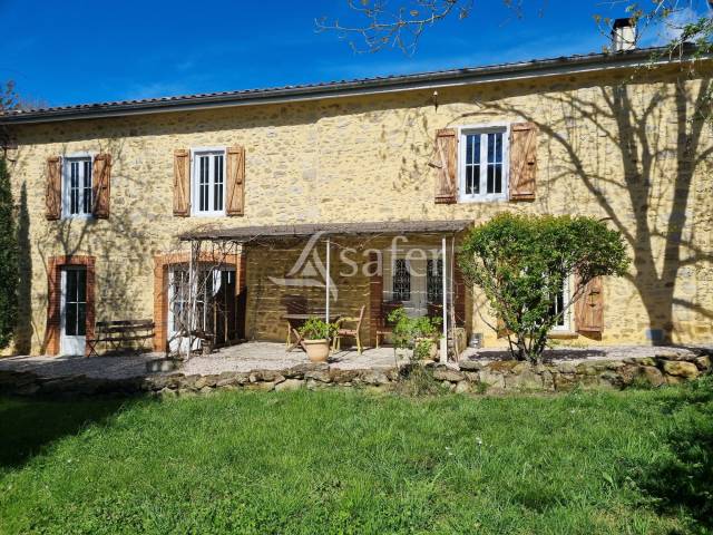 Other country property  Ari&egrave;ge