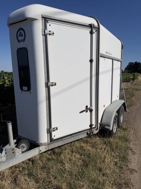 Horse trailer Fautras Provan 2 Stalls 2007 Used
