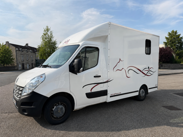 Horsebox HGV Les Vans ACR Renault Master 2013 Used