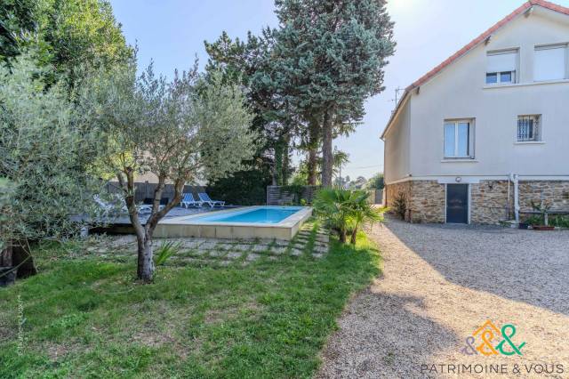 Luxurious equestrian property  Val-De-Marne