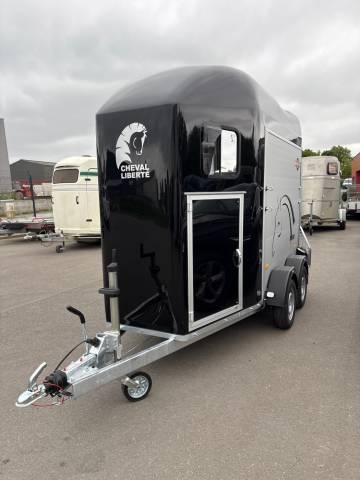 Horse trailer Cheval Liberte Gold One Origins 1,5 Stalls 2026 New