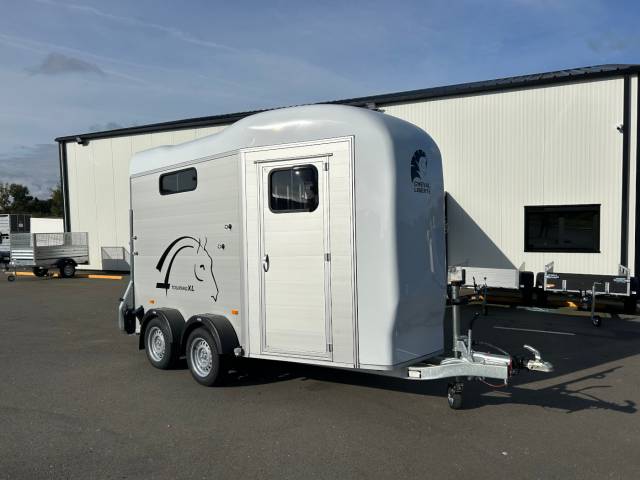 Horse trailer Cheval Liberte Touring xl 2 Stalls 2026 New