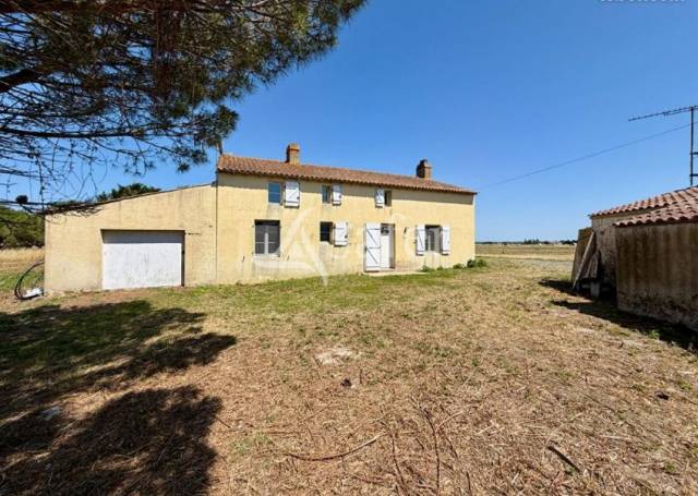 Other country property  Vend&eacute;e