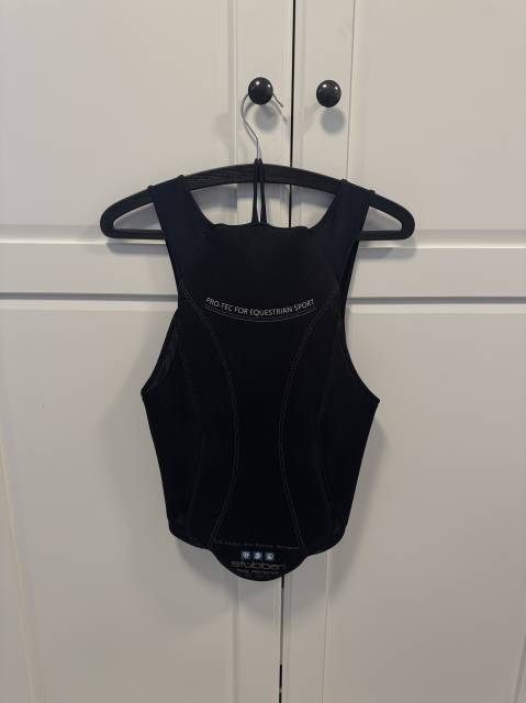 St&uuml;bben Pro-Tec Back Protector &ndash; XS &ndash; Excellent Conditi