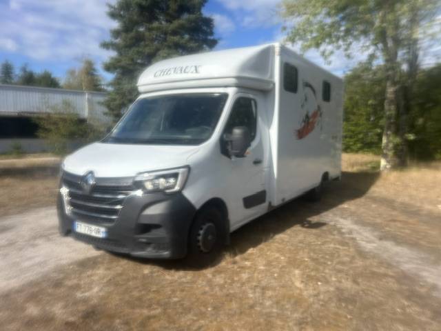 Horsebox HGV Renault master 2020 Used