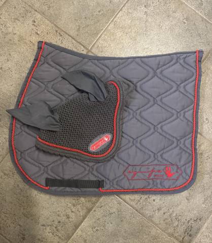 Selleria Equipe Jumping Saddle Pad & Fly Bonnet Set