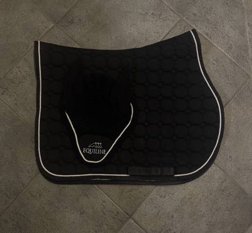 Equiline Octagon Jumping Saddle Pad & Fly Bonnet Set