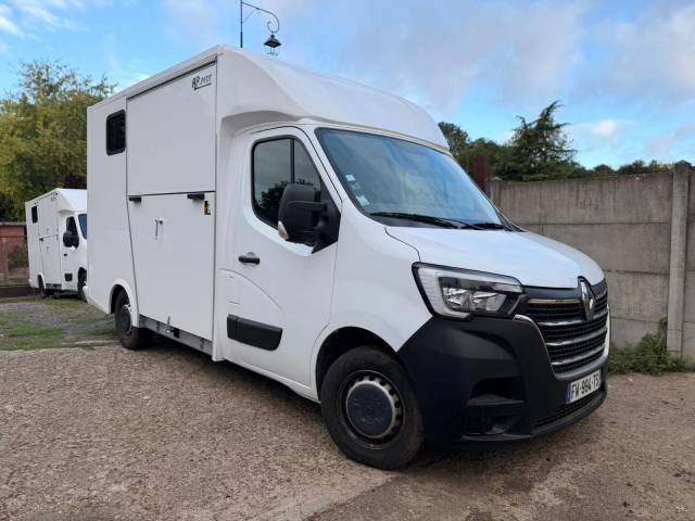 Horsebox HGV AP Petit Renault Master 2021 Used