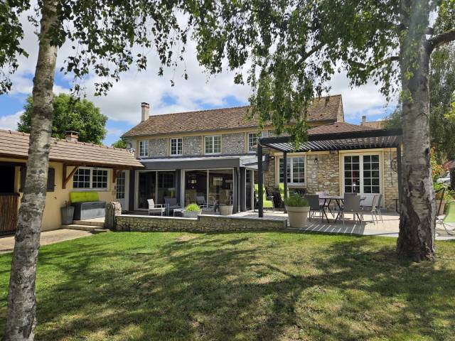 Luxurious equestrian property  Yvelines