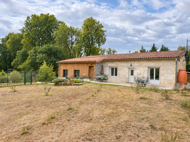 Equestrian property  Gironde