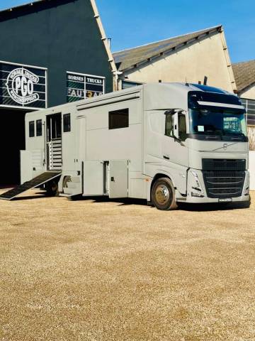 Horsebox NON-HGV Volvo CONCEPTPGO 2023 New
