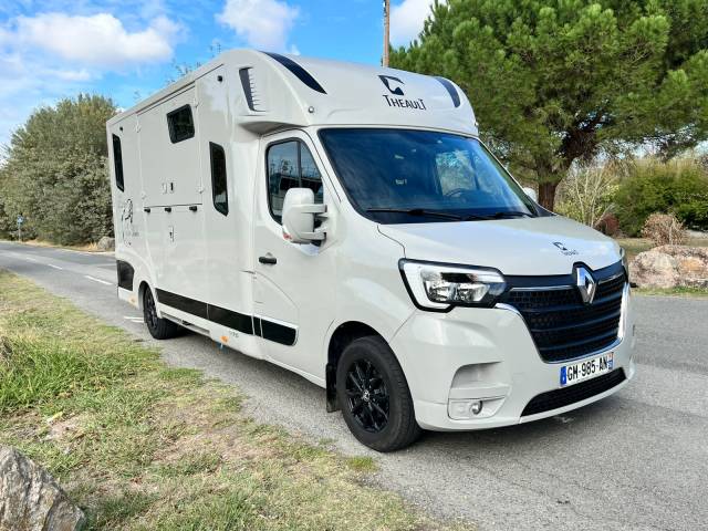 Horsebox HGV Theault   Renault Master  - THEAULT Proton 5L 2023 Used