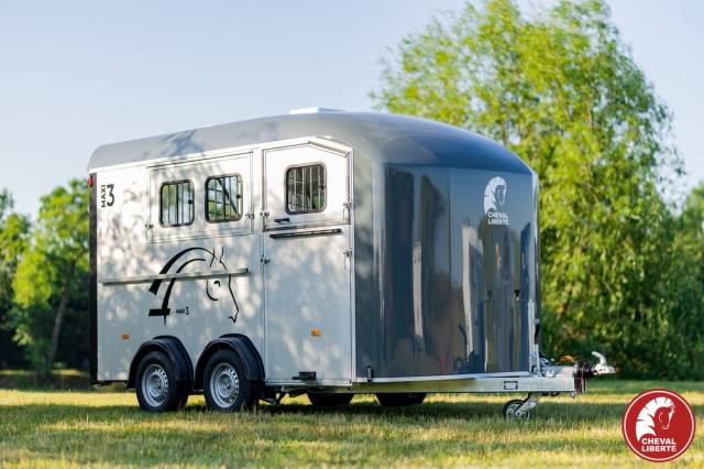 Horse trailer Cheval Liberte MINIMAX  3 Stalls 2025 New