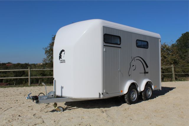 Horse trailer Cheval Liberte MINIMAX 3 Stalls 2025 New