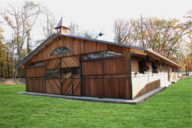 Barn Cheval Liberté New