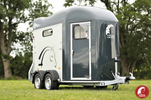 Horse trailer Cheval Liberte Gold 3 2 Stalls 2024 New