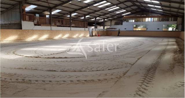 Equestrian property  Allier