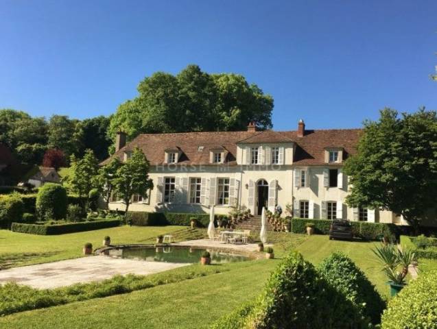 Luxurious equestrian property  Yvelines