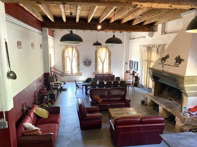 Equestrian property  Gard