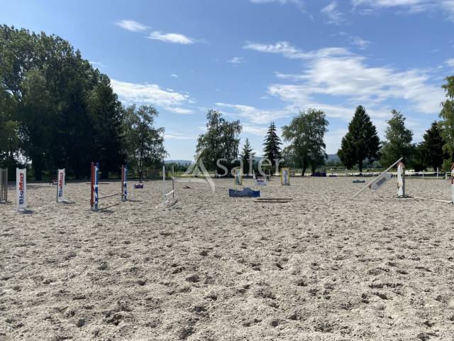 Equestrian property  Isère