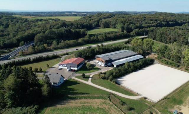 Livery yard  Haut-Rhin