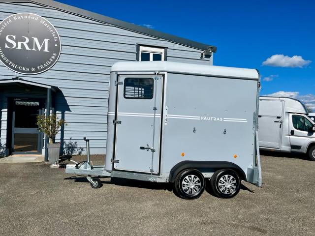 Horse trailer Fautras  2 Stalls 2024 New