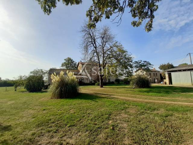 Other country property  Vienne