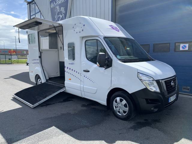 Horsebox HGV Barbot nv400 2022 Used