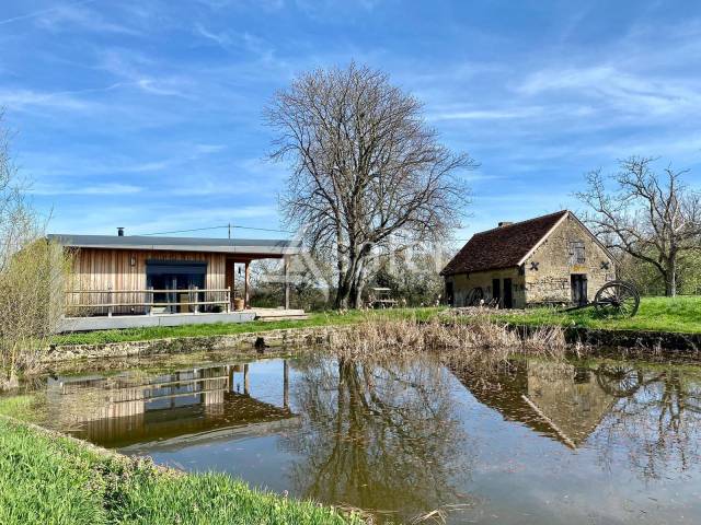 Equestrian property  Allier