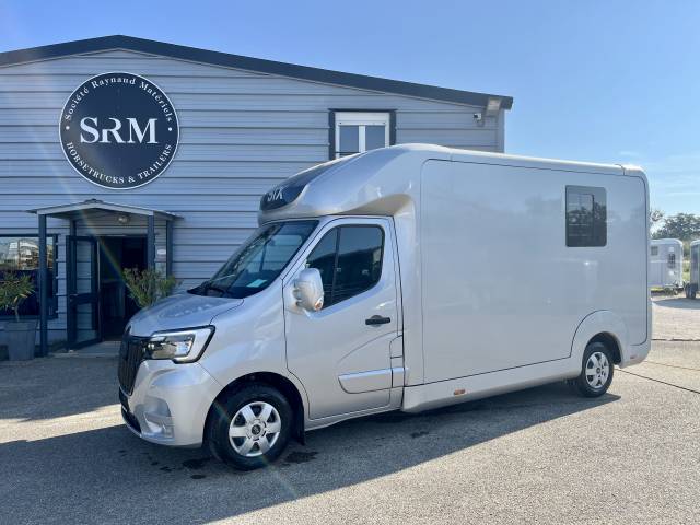 Horsebox HGV STX RENAULT MASTER  2024 New