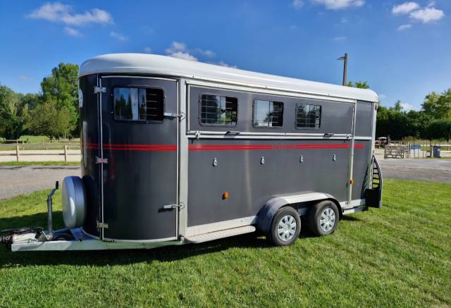 Horse trailer Fautras OBLIC 4 PACK STYLE 4 Stalls 2022 New