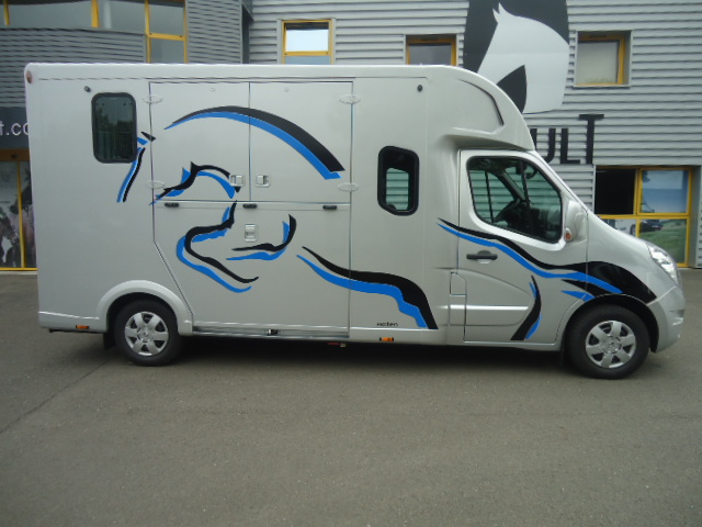 Horsebox HGV Theault PROTEO 2016 Used