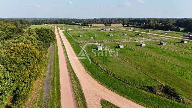 Equestrian property  Calvados