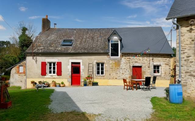 Other country property  Mayenne