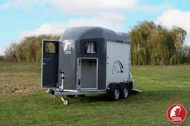 Horse trailer Cheval Liberte GOLD ORIGINS ALULINE AVEC SELLERIE 2 Stalls 2025 New