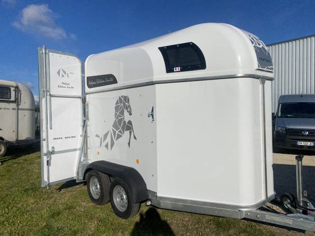 Horse trailer Fautras  2 Stalls 2024 New
