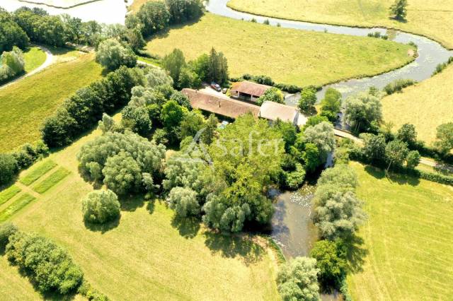 Other country property  Ain