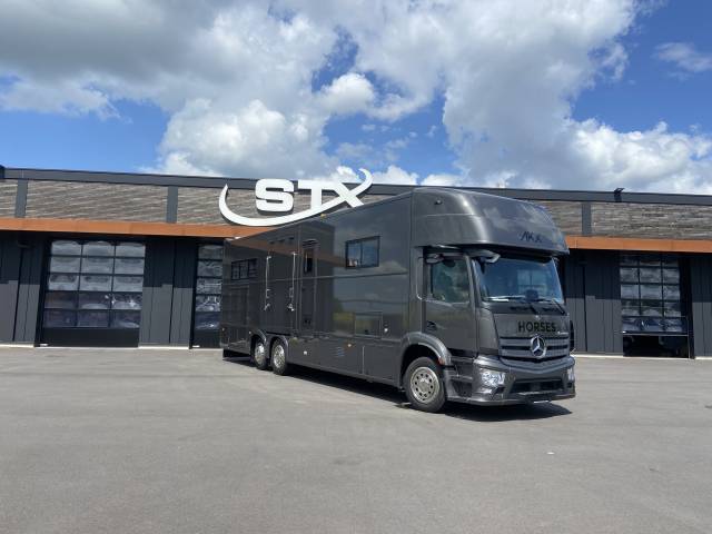 Horsebox NON-HGV AKX  2022 Used