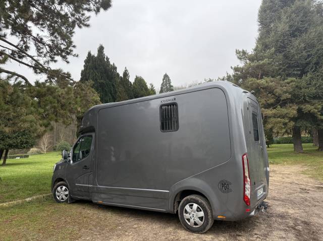Horsebox HGV Krismar Krismar Renault master 180 cv 2021 Used