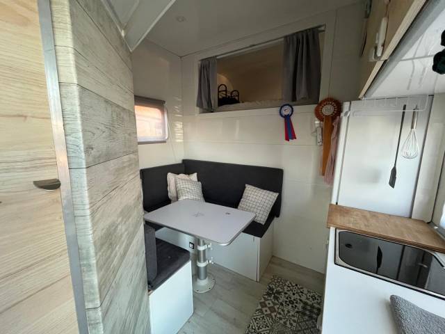 Horsebox NON-HGV Renault Midlum 2008 Used