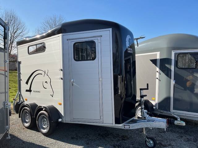 Horse trailer Cheval Liberte TOURING COUNTRY 2 Stalls 2025 New