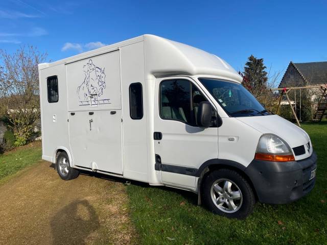 Horsebox HGV Renault Master 2005 Used