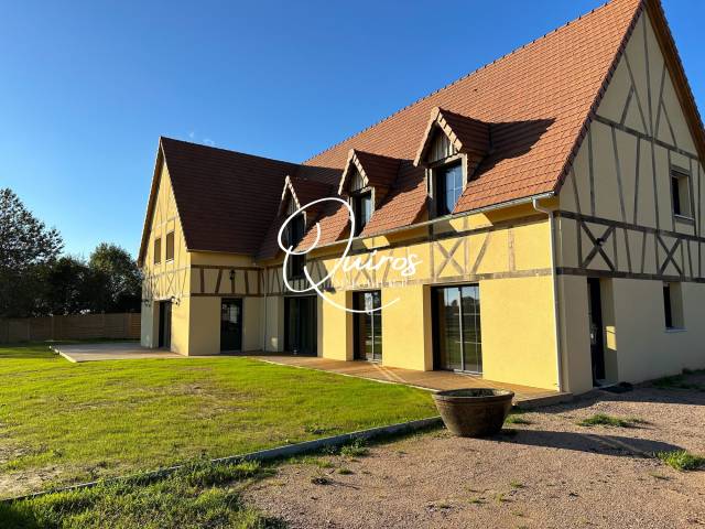 Equestrian property  Calvados