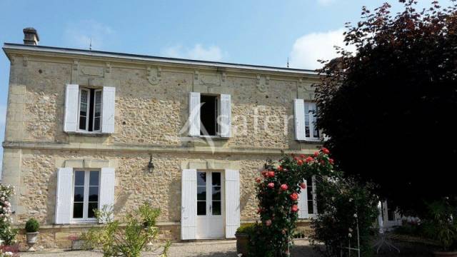 Other country property  Gironde