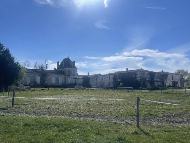 Equestrian property  Gironde